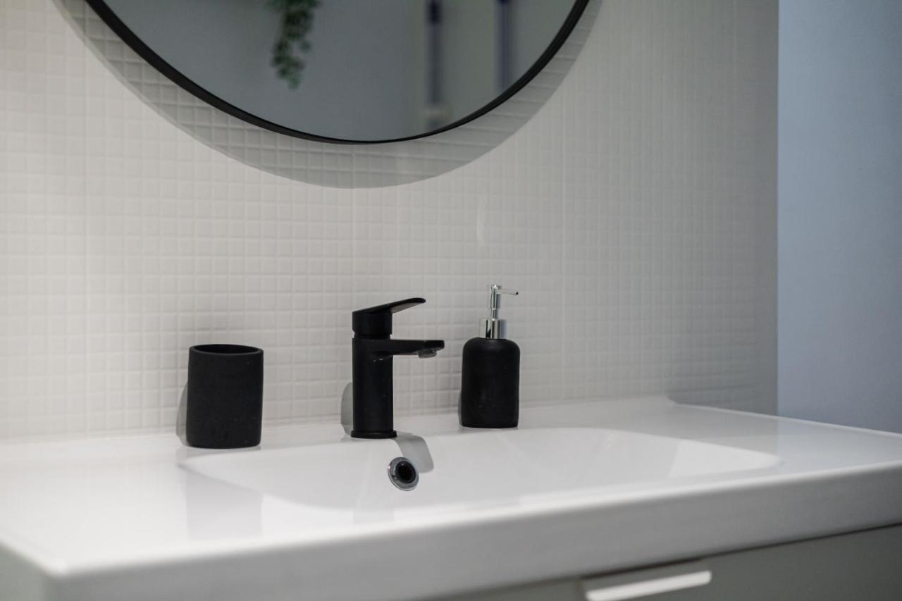Central Studio Apartment Малага Екстер'єр фото